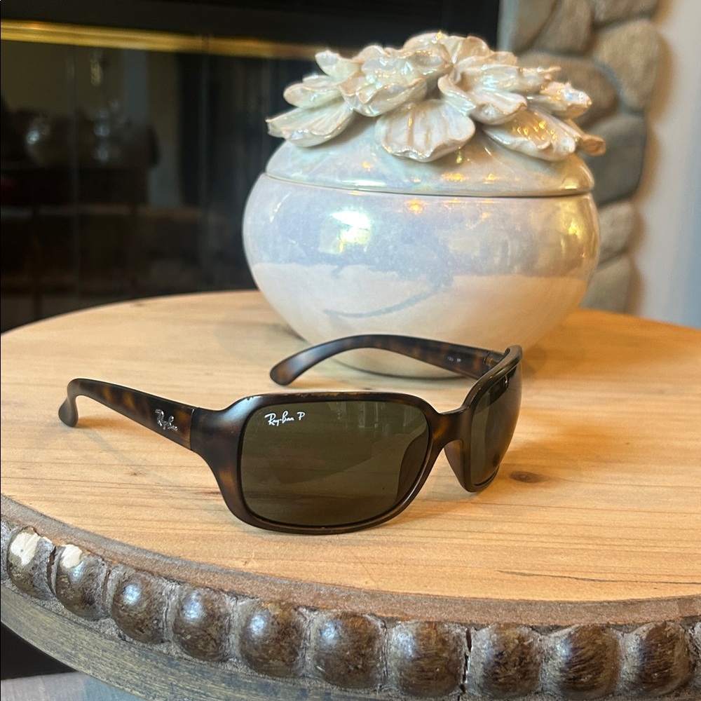 Ray Ban Polarized Italy Rb4068 60🔲17 Matte Tortoise Wrap Sunglasses